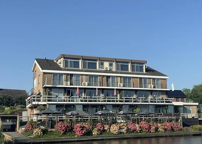 Aan De Linge Szálloda